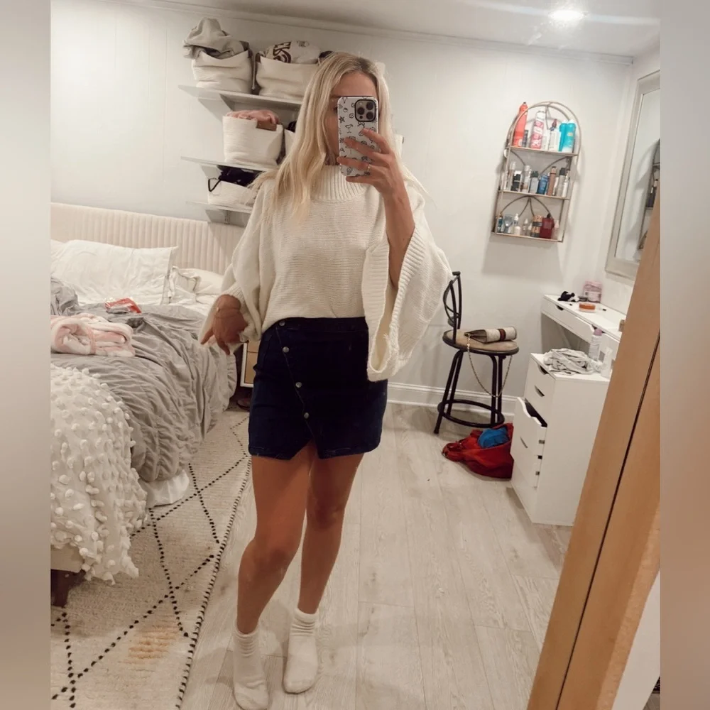 FREE PEOPLE skirt 6-8 - Picture 2 of 10